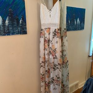 White Lacey Floral Summer Maxi Dress